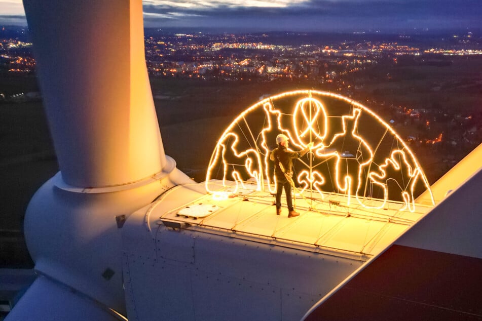 Hier leuchtet Sachsens höchster Schwibbogen