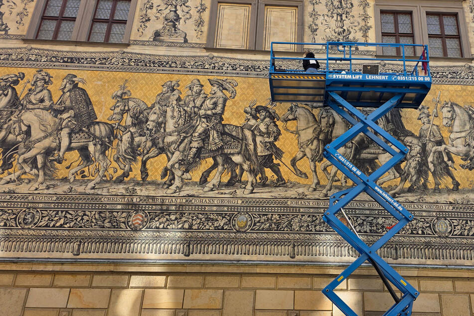 Dresden: Wenn Könige Risse haben: Fliesen-TÜV für weltberühmten Fürstenzug