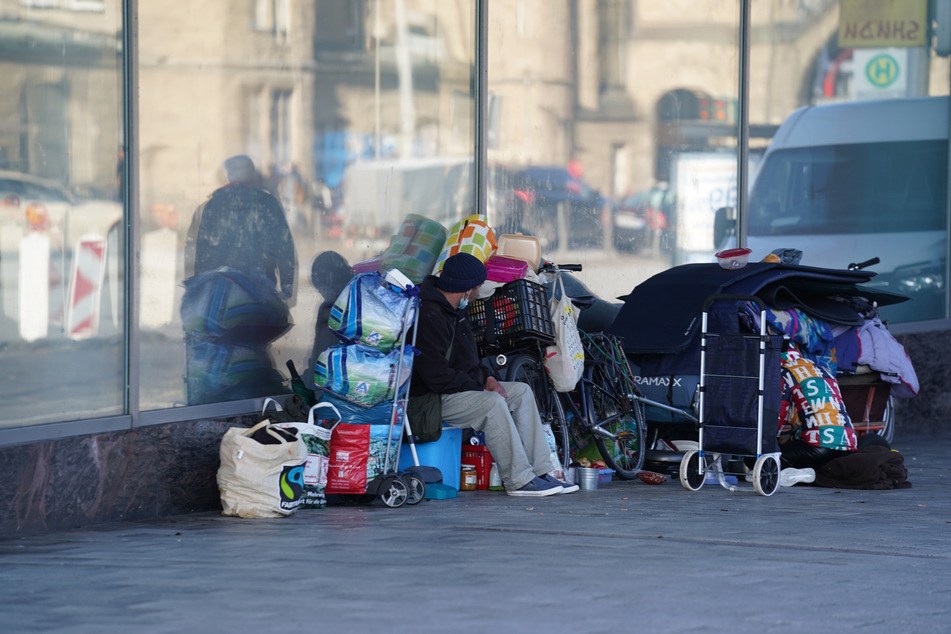 Rund 2000 Obdachlose leben nach letzter Zählung der Behörden auf den Straßen der Hansestadt. (Archivbild)