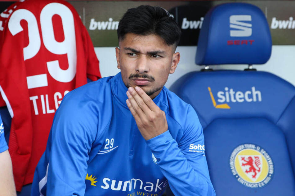 Dynamo-Leihgabe Osman Atilgan ist mit seiner Reservistenrolle bei Hansa Rostock natürlich unzufrieden.