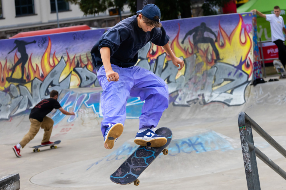 Sieht gefährlich aus. Aber beim Skaterevent gab es laut Veranstalter nur einen harmlosen Unfall.