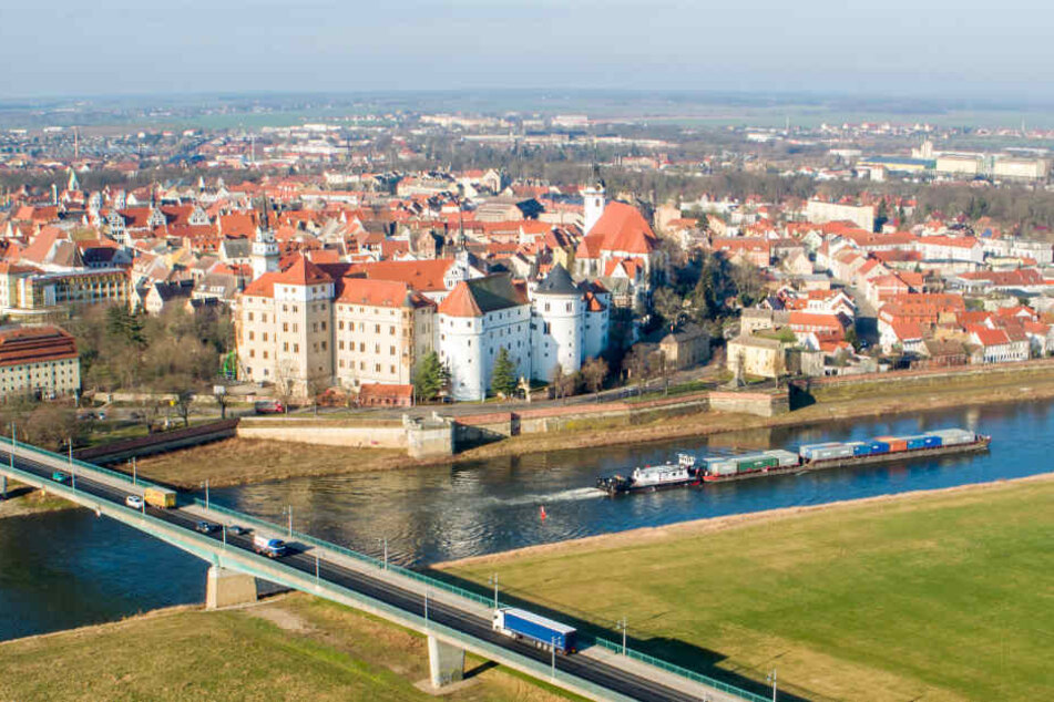 Torgau aus der Vogelperspektive. Die Stadt erwartet am Wochenende 250 .000 Besucher.