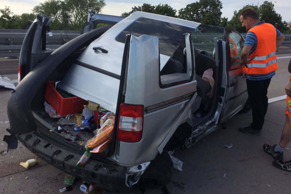 Ein Geisterfahrer (67) sorgte am Montagnachmittag auf der Autobahn 9 zwischen Naumburg und Droyßig (Sachsen-Anhalt) für ein Verkehrschaos.