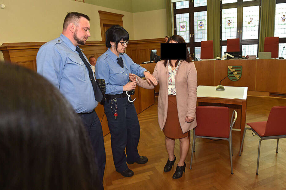 Überraschende Wendung: Seine Ex-Lebensgefährtin (30) wurde noch im Gerichtssaal wegen Falschaussage festgenommen.