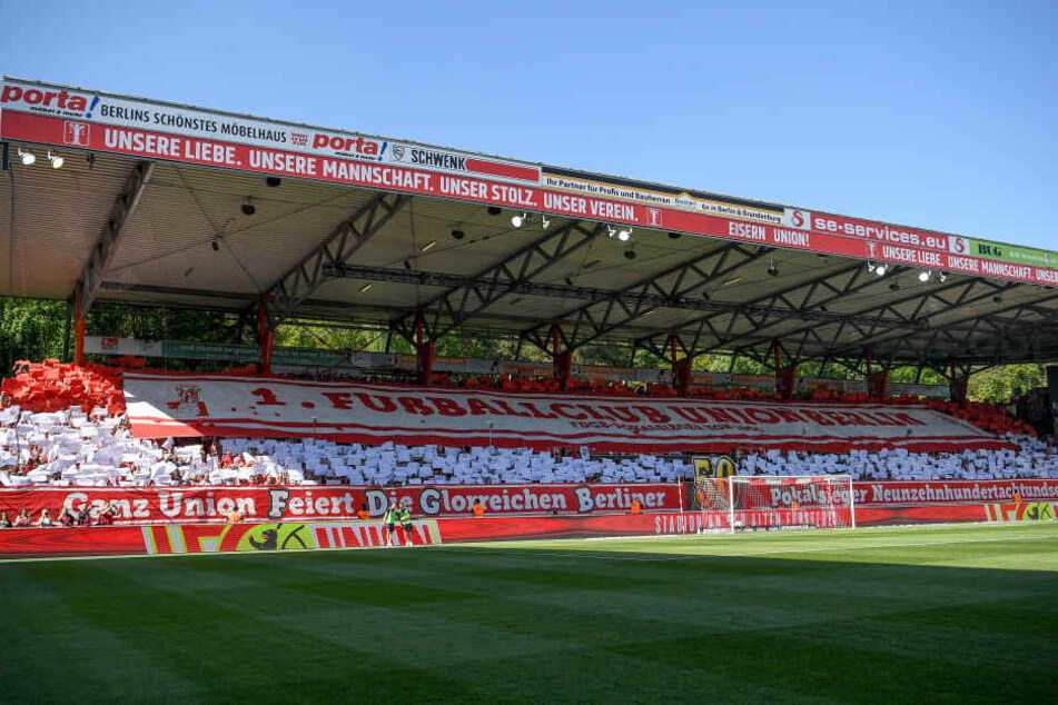 Der eiserne Anhang darf sich bald auf ein vergrößertes Stadion freuen.