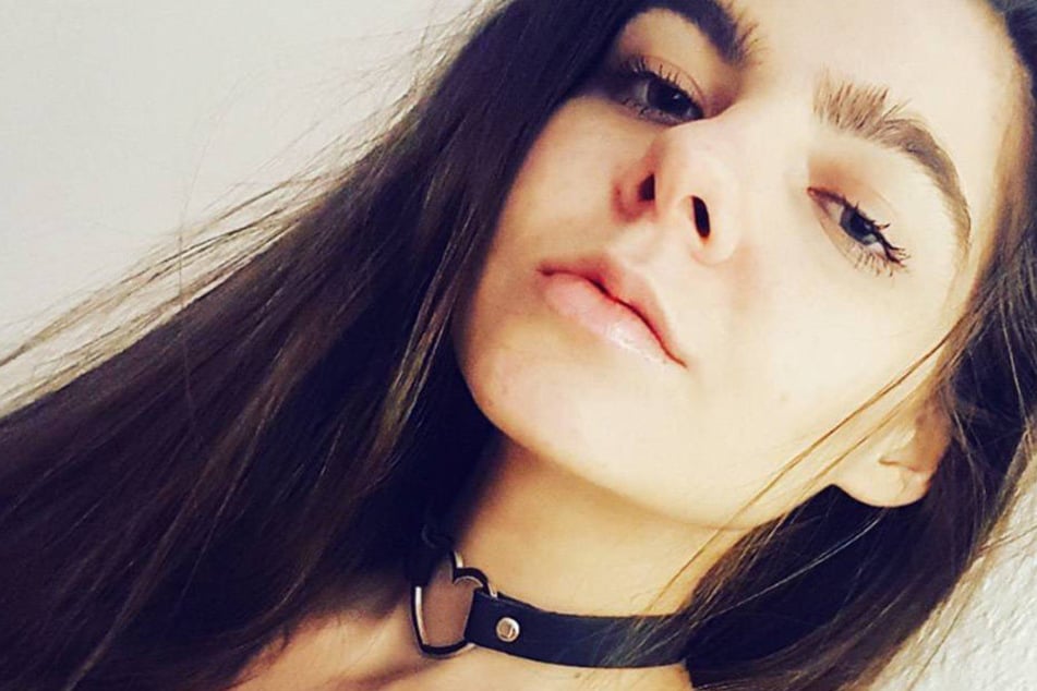 Auf ihre buschigen Augenbrauen ist Klaudia besonders stolz.