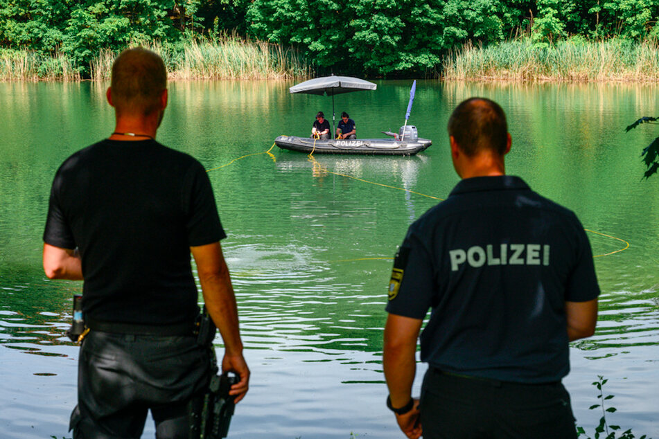 Polizisten hatten den See unter anderem per Sonar nach der Vermissten abgesucht.