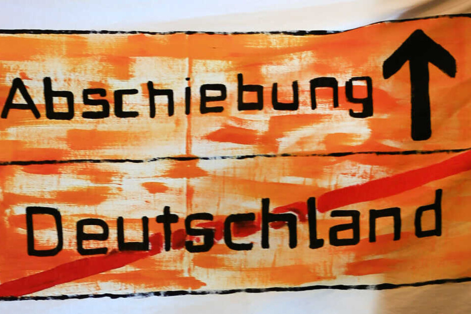Die Türkei schiebt seit Wochen angebliche Terroristen ab, Deutsche sollen die größte Gruppe stellen. (Symbolbild)