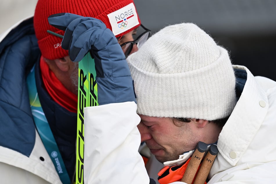 Nach dem Bronze-Coup im Einzel konnte Lagræid (r.) seine Tränen nicht mehr zurückhalten.