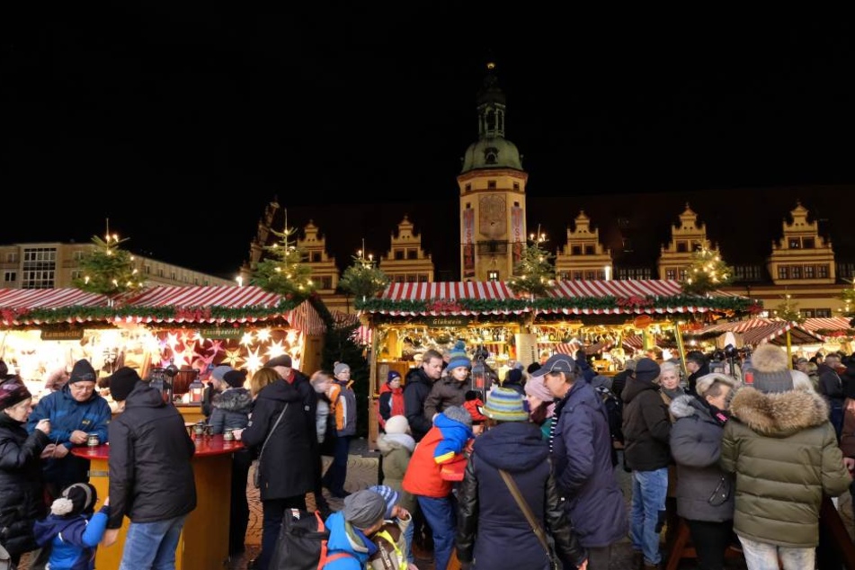 Bereits am ersten Wochenende des Leipziger Weihnachtsmarktes verzeichnete das neue elektronische Besucherzählverfahren einen Ansturm.