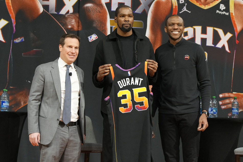 Kevin Durant ready for debut as teammates gush over Suns star