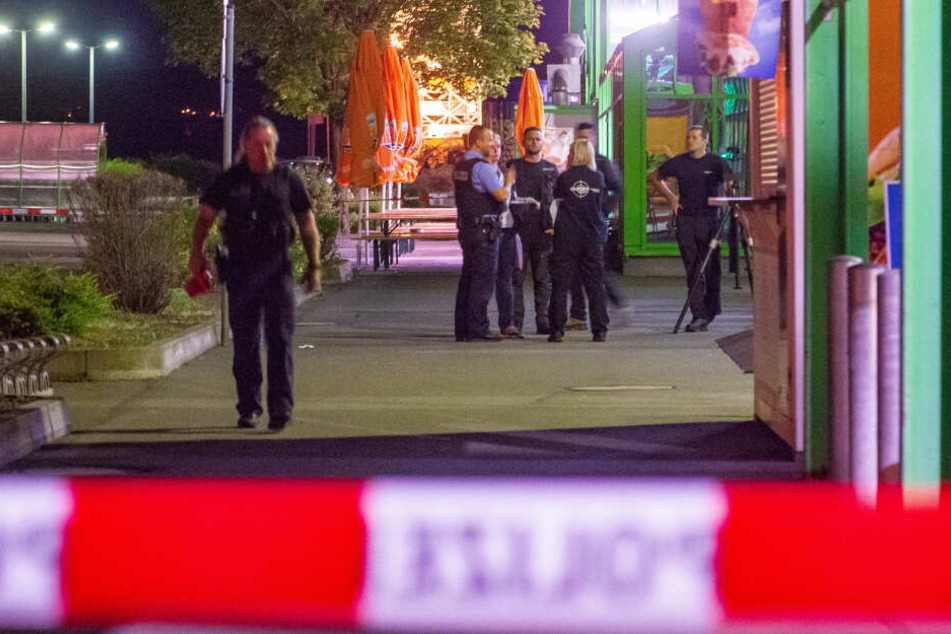 Die Polizei ist vor Ort, hat den Tatort abgesichert.