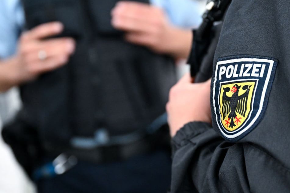 Frauen aus China zur Prostitution gezwungen? Großrazzia gegen Schleuser