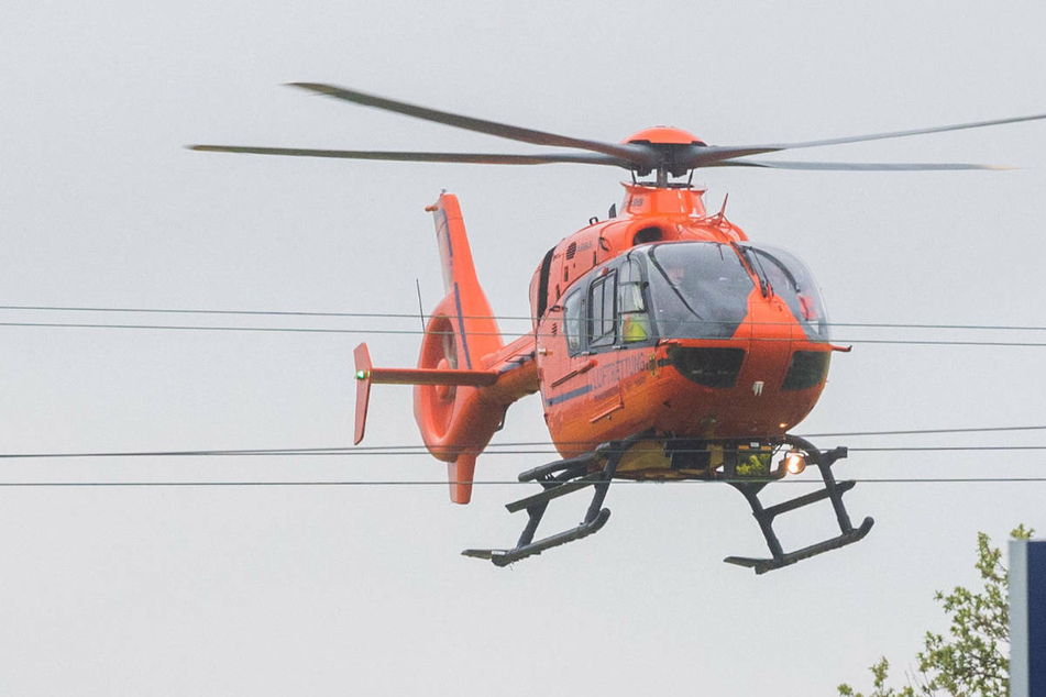 Nach einem Frontal-Crash auf der Insel Rügen musste ein 37-jähriger Stralsunder mit dem Rettungshubschrauber in eine Klinik transportiert werden. (Symbolfoto)