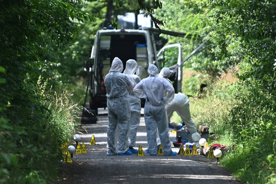 Die Polizei war am Sonntag vor Ort, um Spuren zu sichern.
