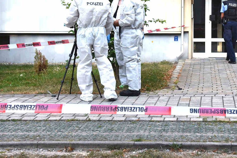 In einer Wohnung in Weißwasser wurde der Leichnam eines Mannes gefunden.