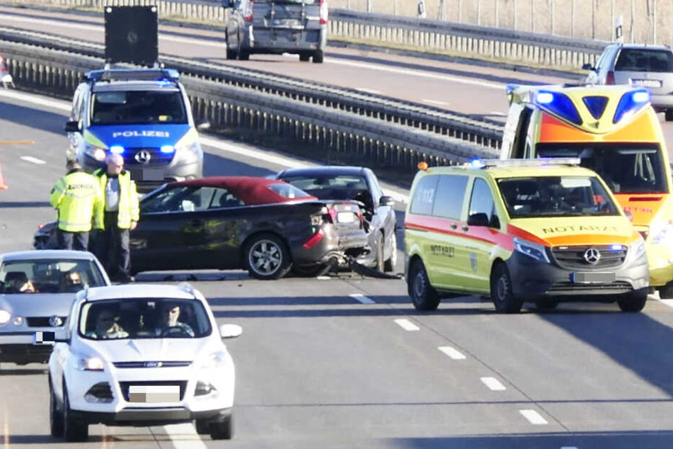 Ein Autofahrer fuhr auf ein Stau-Ende auf.