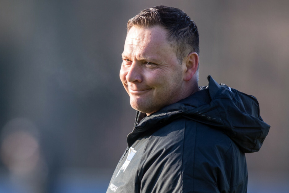 Der neue Hertha-Coach Pal Dardai (44) muss auf die Spielkünste des Edeltechnikers Papu Gomez verzichten.