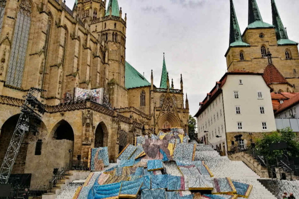 Die Kulisse wurde auch in diesem Jahr wieder aufwendig vor dem Dom inszeniert.