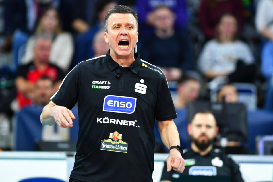 DSC-Coach Alex Waibl hofft im Rückspiel auf eine Wende.