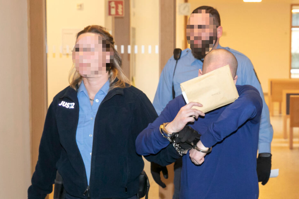 Timothy C. (36) reist europaweit von Gericht zu Gericht. Jetzt machte er Station in Dresden.