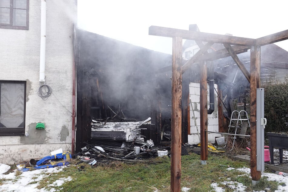 In Bannewitz ist am Dienstag ein Schuppen abgebrannt.