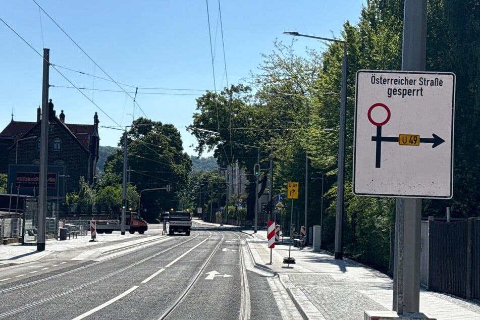 Wer in Richtung Laubegast will, muss weiterhin nach rechts in die Salbachstraße einbiegen.