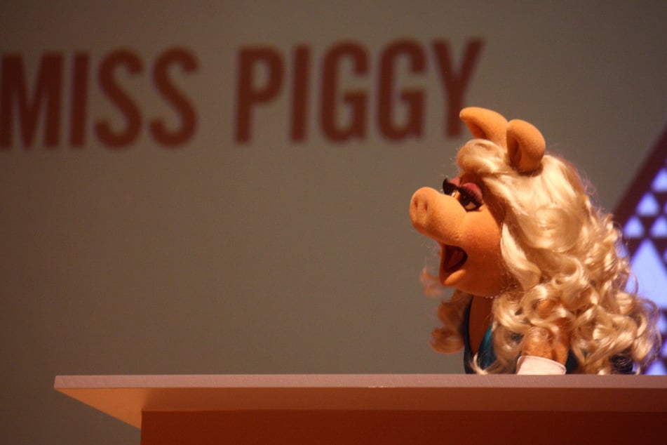 Miss Piggy hatte ihren ersten Fernsehauftritt im Jahr 1974.
