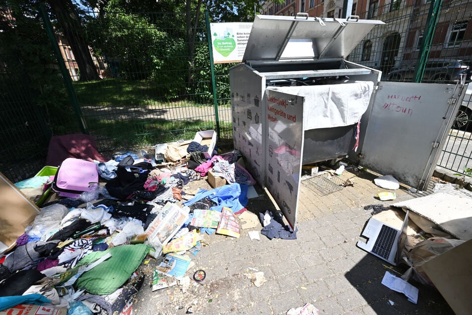 Eines der aktuellsten Beispiele aus dem Mängelmelder auf chemnitz.de: das "Schlachtfeld" an der Hainstraße.
