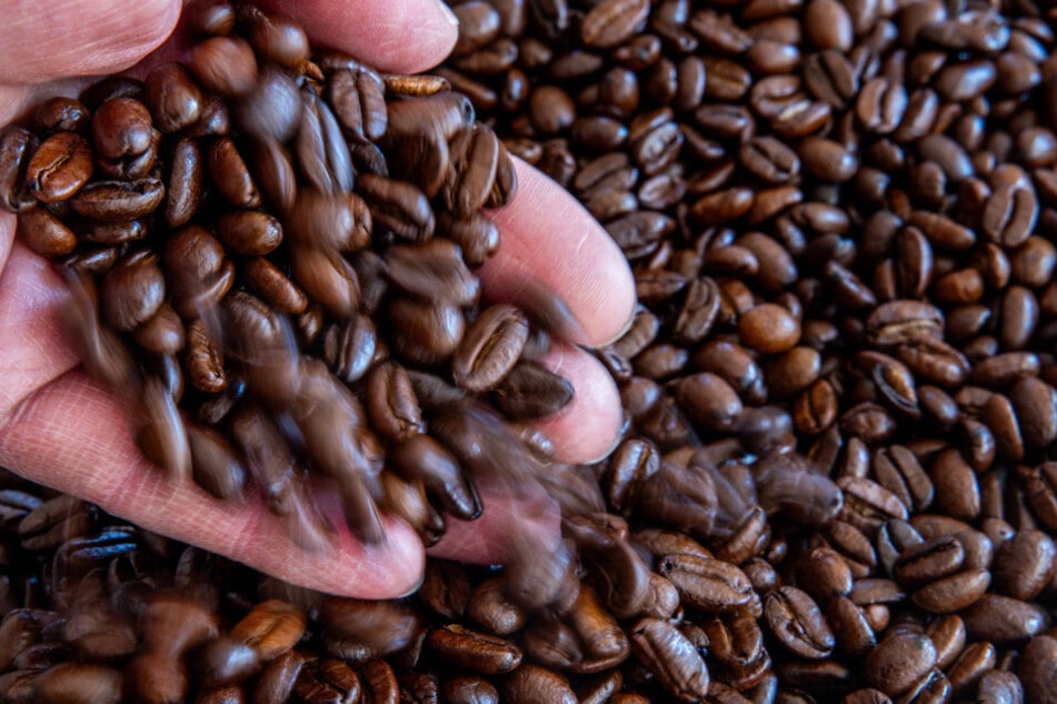 Im Vergleich zum März diesen Jahres stieg der Preis für Kaffee um 0,4 Prozent. (Symbolbild)
