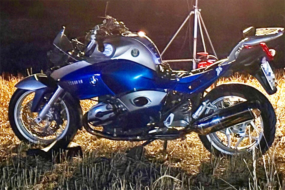 Bei einem Motorrad-Unfall nahe Würzburg wurde ein 74-jähriger Mann am Freitagabend schwer verletzt.