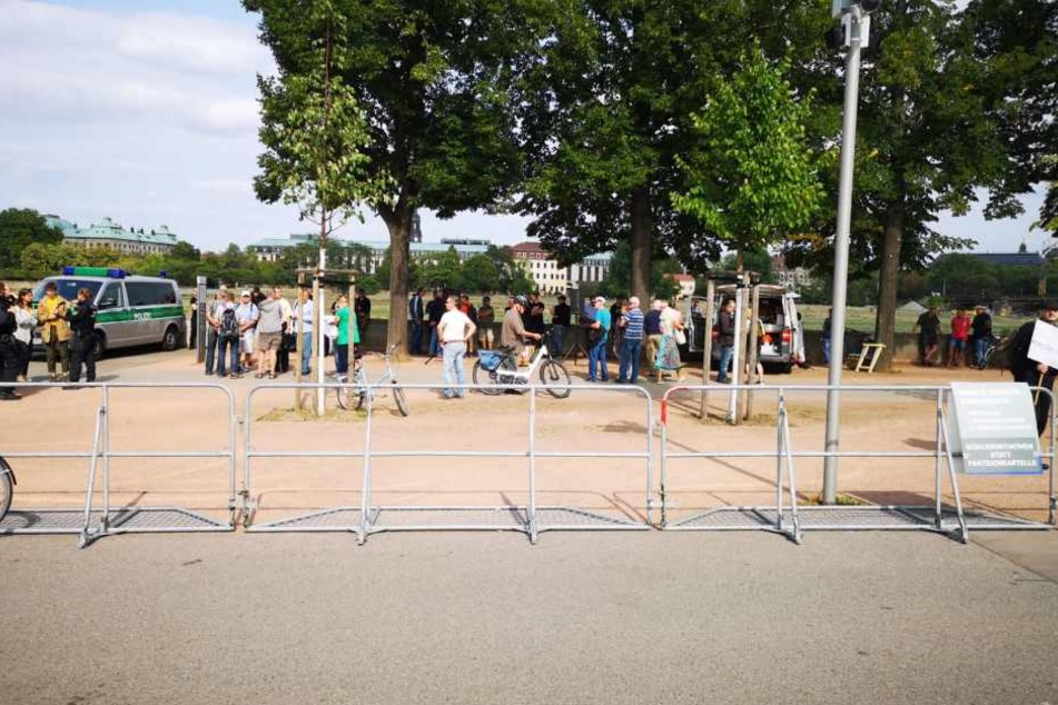 Die Lage ist nach wie vor ruhig.