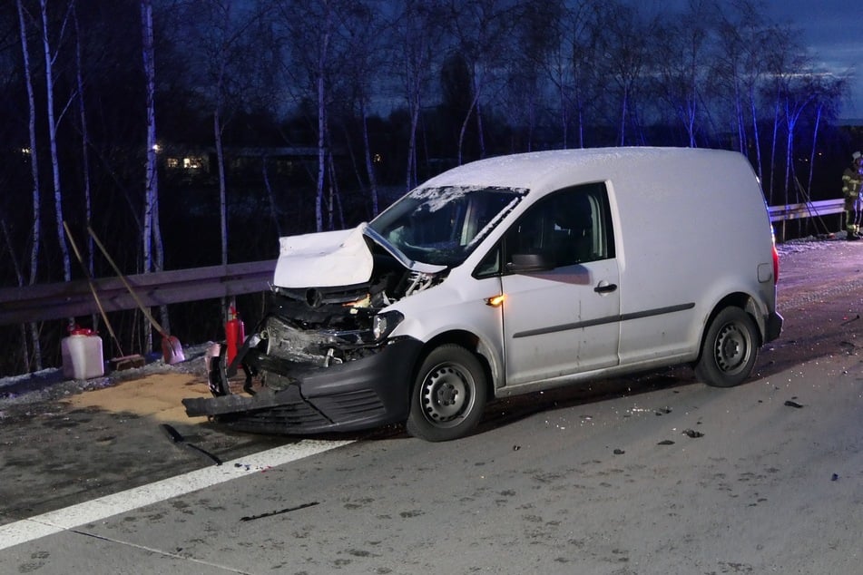 Bei dem Unfall wurden auch mehrere Personen verletzt.