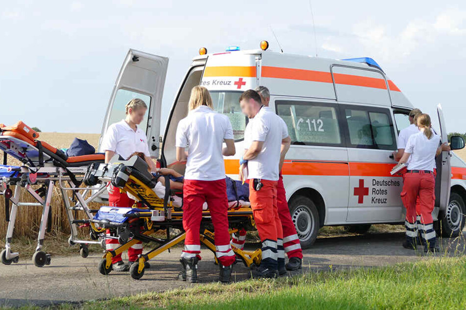 Vier Personen wurden verletzt.