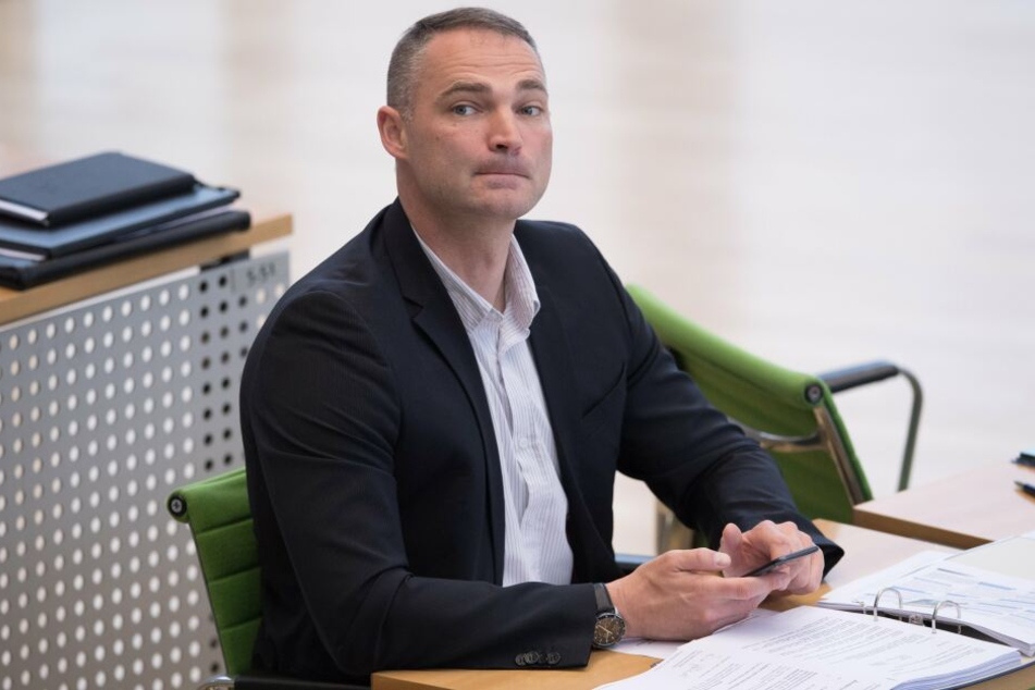 Sebastian Wippel (36, AfD) gewann den ersten Wahlgang, muss ich aber nun am 16. Juni in einem Stechen durchsetzen, wenn er OB werden will.