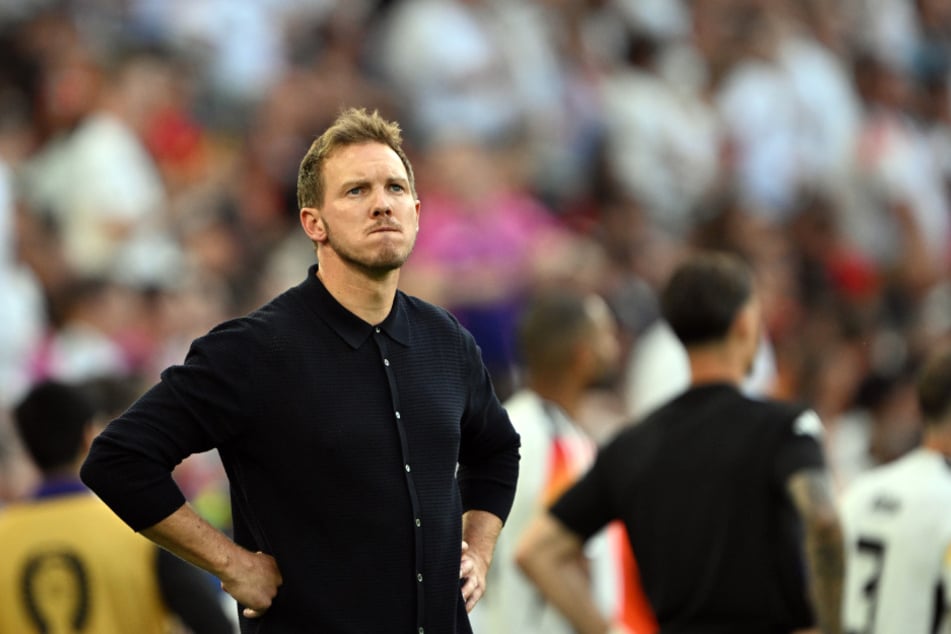 Der Vorgänger von Jürgen Klopp (59) musste nach dem WM-Ausscheiden gegen Paraguay seinen Posten räumen.