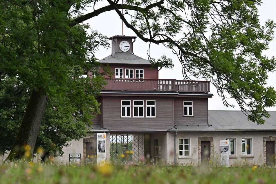 Die Gedenkstätte Buchenwald bei Weimar erinnert an die Verbrechen des Nationalsozialismus (Archivbild)