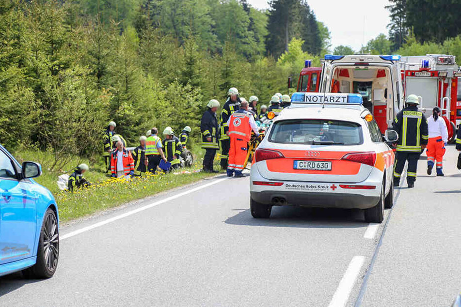 Die Insassen kamen verletzt ins Krankenhaus.