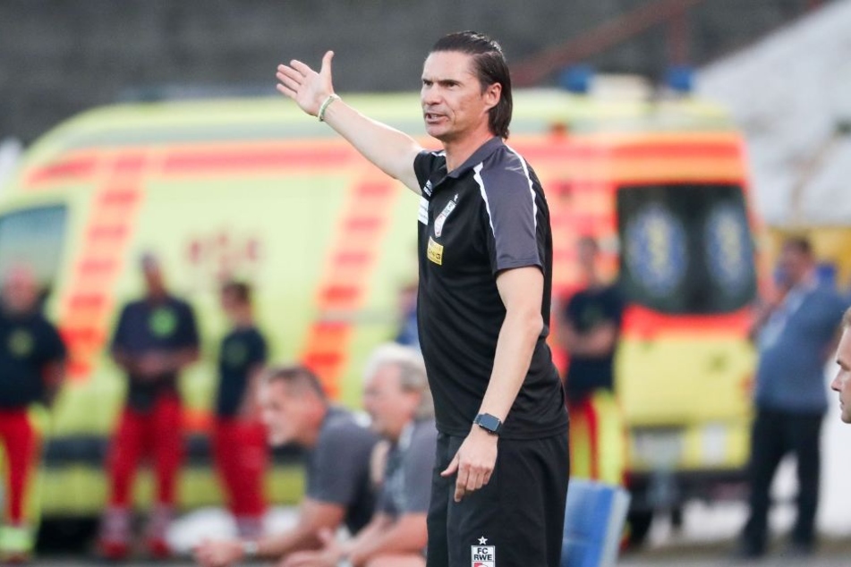 RWE-Coach Thomas Brdarich wird wohl mit dem Punkt besser leben können als sein Gegenüber Heiko Scholz.