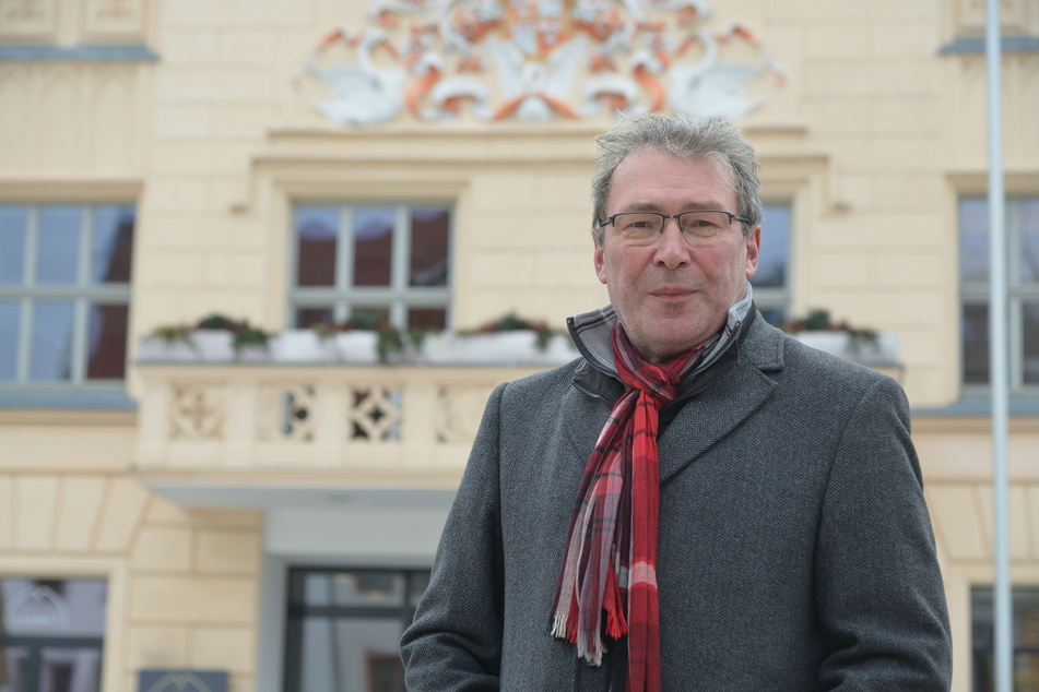 Jens Heinzig (59, SPD) fordert den Rücktritt Georgis, sollten sich die Vorwürfe bestätigen.