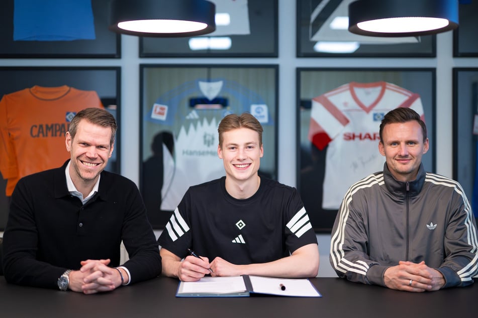 Sportdirektor Claus Costa (41, r) hält große Stücke auf Tangvik.