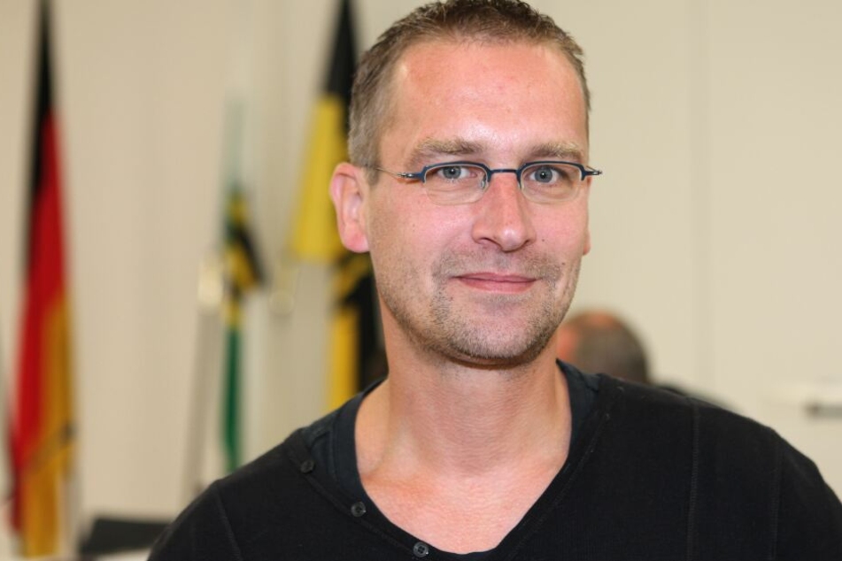 "Überdimensioniert", findet Martin Schulte-Wissermann (48, Piraten), BI-Sprecher, die Pläne für den Ausbau der Strecke auf der Königsbrücker Straße.