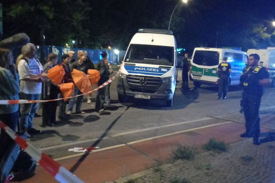 Die Polizei nahm mehrere Aktivisten fest.