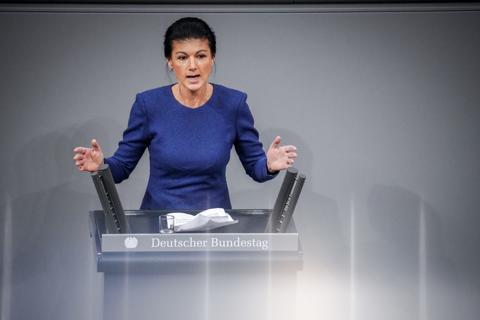 Sahra Wagenknecht (54, BSW) spricht im Bundestag in der Generaldebatte zum Etat des Bundeskanzlers und des Bundeskanzleramts.