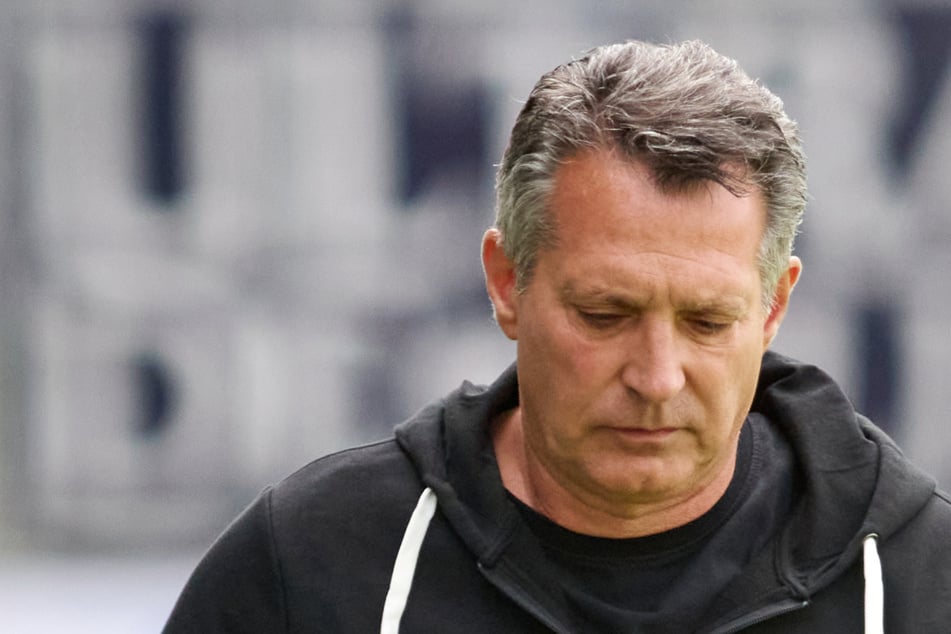 Bleibt er ohne einen einzigen Sieg? Zweitliga-Coach muss nach Saisonende gehen