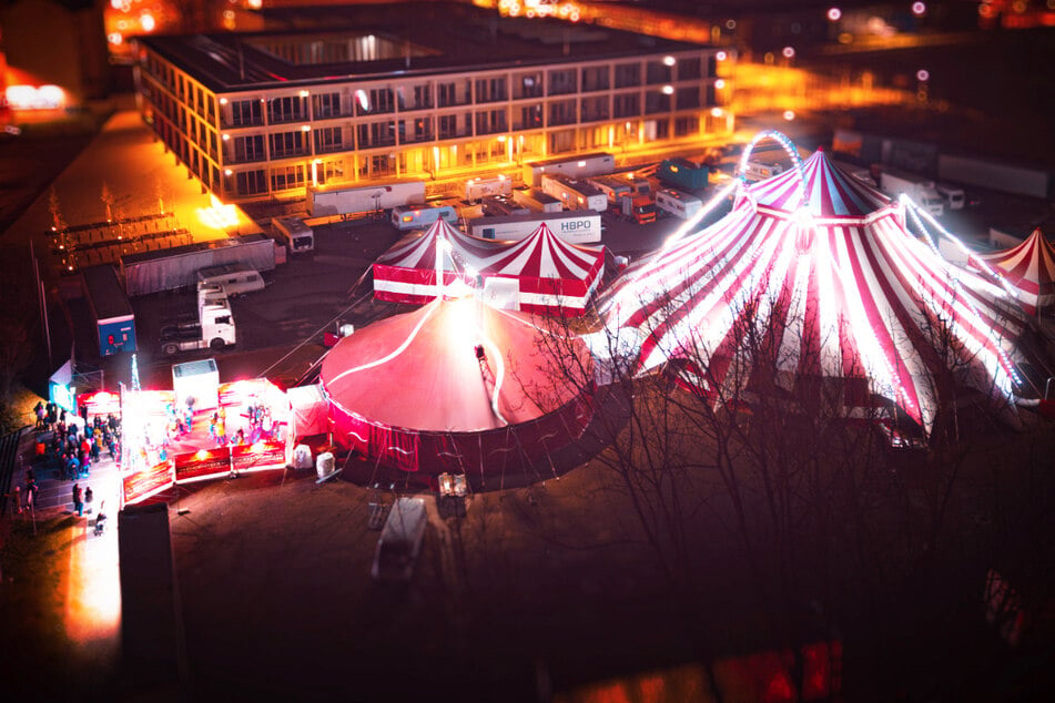 Ab dem 19. Dezember verzaubert der Sachsenpalast Weihnachtszirkus das Publikum in Chemnitz und Zwickau mit seiner neuen Show.