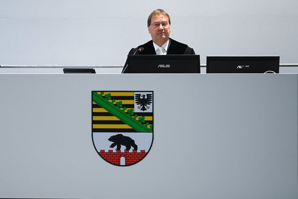 Richter Dirk Sternberg hatte heute zehn Polizisten als Zeugen geladen.