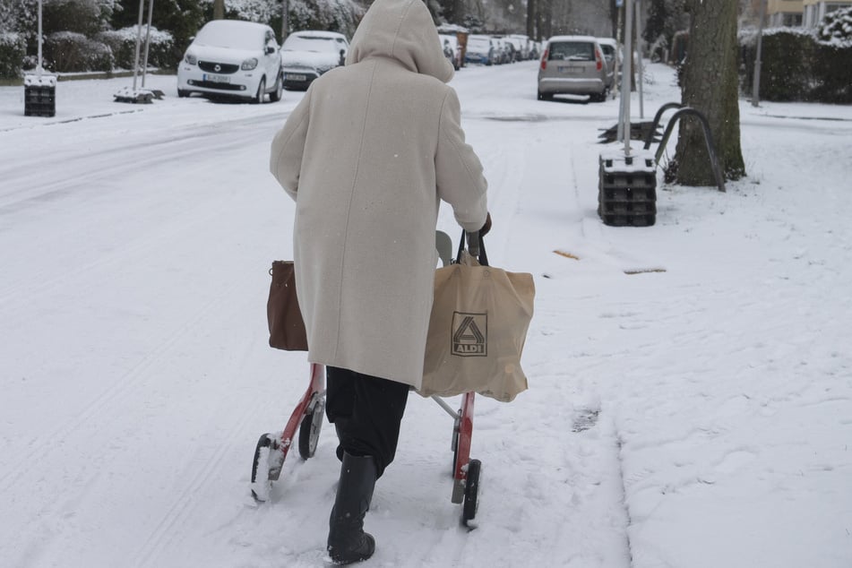 Eisige Temperaturen und glatte Gehwege machten zuletzt vor allem Rentnern zu schaffen.