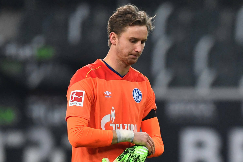 Der dänische Keeper Frederik Rönnow (28) hat eine katastrophale Saison bei Schalke 04 hinter sich. Nach dem Abstieg ist er zu seinem Stammverein Eintracht Frankfurt zurückgekehrt und wird nun mit einem Wechsel zu Union Berlin in Verbindung gebracht.