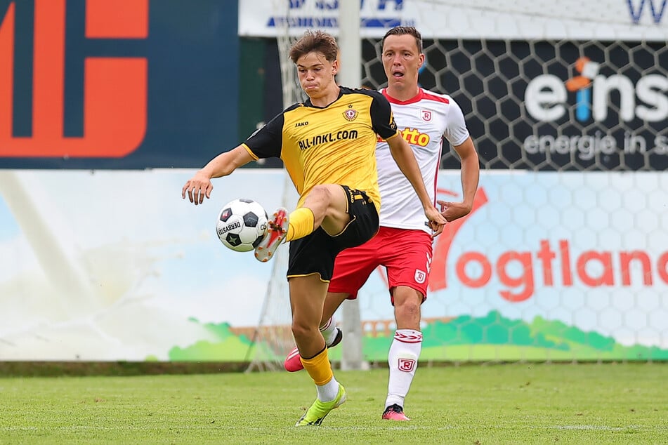 Jakob Zickler (l.) durfte im Sommer unter anderem bei Dynamos Generalprobe gegen Jahn Regensburg ran.